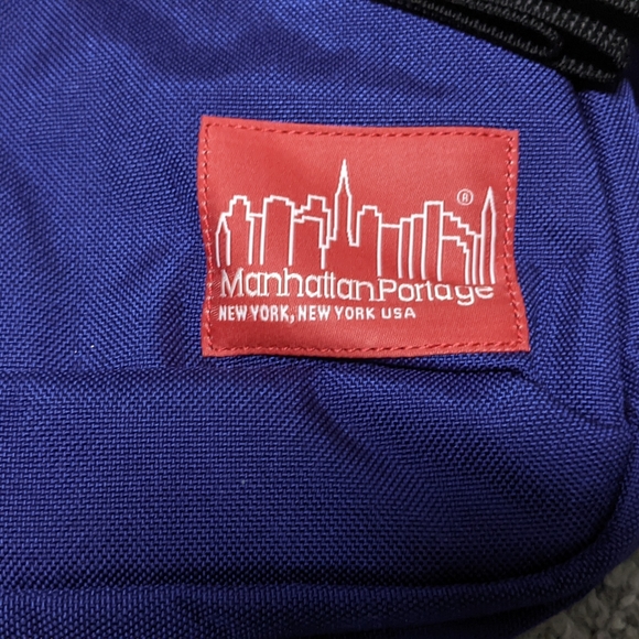 Manhattan Portage Clarkson Street Day Bag - Picture 3 of 5